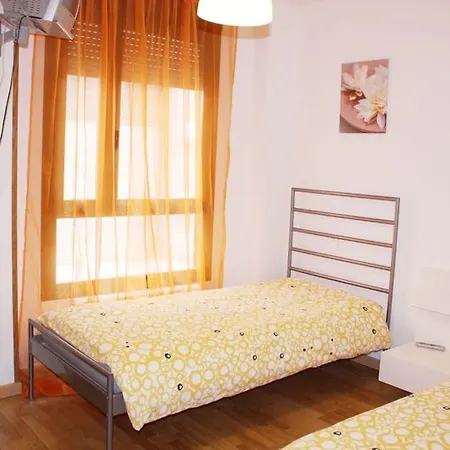 Rodriguez De Cordoba 3000 Apartman